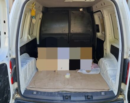 Фольксваген Кадди 2011 в Виноградове на Automoto.ua Белый Фольксваген Кадди, объемом двигателя 1.6 л и пробегом 270 тыс. км за 7800 $, фото 5 на Automoto.ua