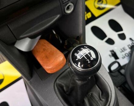 Белый Фольксваген Кадди, объемом двигателя 1.6 л и пробегом 391 тыс. км за 7200 $, фото 17 на Automoto.ua