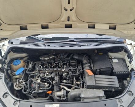 Фольксваген Кадди 2011 в Виноградове на Automoto.ua Белый Фольксваген Кадди, объемом двигателя 1.6 л и пробегом 270 тыс. км за 7800 $, фото 6 на Automoto.ua