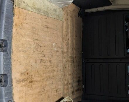 Білий Фольксваген Кадді, об'ємом двигуна 1.2 л та пробігом 265 тис. км за 5300 $, фото 2 на Automoto.ua