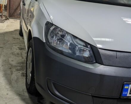 Білий Фольксваген Кадді, об'ємом двигуна 1.2 л та пробігом 265 тис. км за 5300 $, фото 3 на Automoto.ua