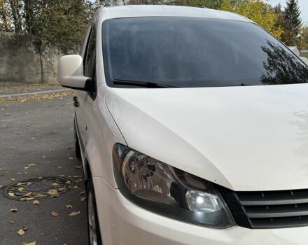 Білий Фольксваген Кадді, об'ємом двигуна 1.6 л та пробігом 280 тис. км за 8000 $, фото 4 на Automoto.ua
