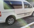Белый Фольксваген Кадди, объемом двигателя 1.6 л и пробегом 309 тыс. км за 10000 $, фото 3 на Automoto.ua