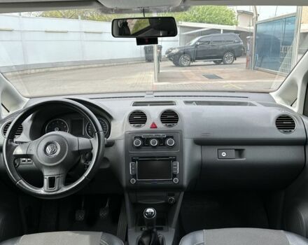 Белый Фольксваген Кадди, объемом двигателя 1.2 л и пробегом 145 тыс. км за 8300 $, фото 12 на Automoto.ua