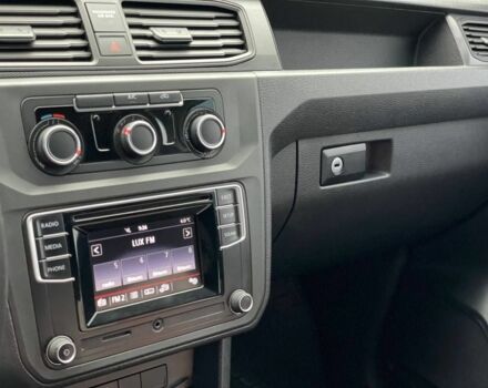 Белый Фольксваген Кадди, объемом двигателя 1.6 л и пробегом 290 тыс. км за 9400 $, фото 11 на Automoto.ua