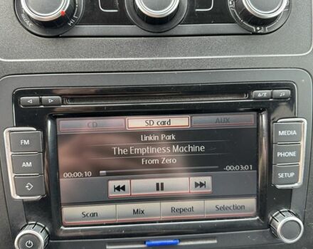 Белый Фольксваген Кадди, объемом двигателя 1.2 л и пробегом 145 тыс. км за 8300 $, фото 13 на Automoto.ua