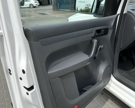 Белый Фольксваген Кадди, объемом двигателя 1.2 л и пробегом 145 тыс. км за 8300 $, фото 17 на Automoto.ua