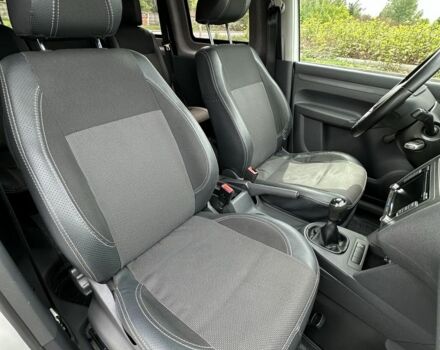 Белый Фольксваген Кадди, объемом двигателя 1.2 л и пробегом 145 тыс. км за 8300 $, фото 10 на Automoto.ua