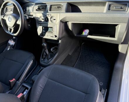 Белый Фольксваген Кадди, объемом двигателя 1.6 л и пробегом 206 тыс. км за 9249 $, фото 19 на Automoto.ua