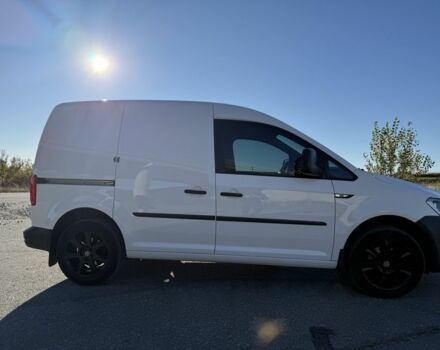 Белый Фольксваген Кадди, объемом двигателя 1.6 л и пробегом 206 тыс. км за 9249 $, фото 8 на Automoto.ua