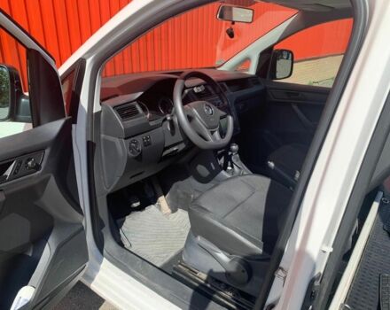 Белый Фольксваген Кадди, объемом двигателя 2 л и пробегом 141 тыс. км за 15600 $, фото 16 на Automoto.ua