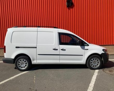 Белый Фольксваген Кадди, объемом двигателя 2 л и пробегом 141 тыс. км за 15600 $, фото 3 на Automoto.ua