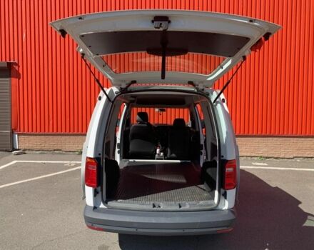 Белый Фольксваген Кадди, объемом двигателя 2 л и пробегом 141 тыс. км за 15600 $, фото 9 на Automoto.ua