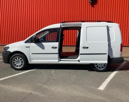 Белый Фольксваген Кадди, объемом двигателя 2 л и пробегом 141 тыс. км за 15600 $, фото 1 на Automoto.ua