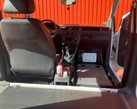 Белый Фольксваген Кадди, объемом двигателя 2 л и пробегом 141 тыс. км за 15600 $, фото 14 на Automoto.ua