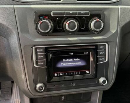 Белый Фольксваген Кадди, объемом двигателя 2 л и пробегом 289 тыс. км за 9400 $, фото 6 на Automoto.ua