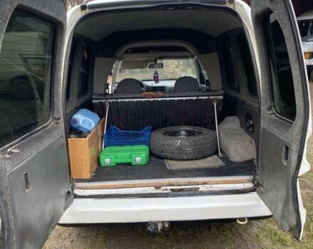 Белый Фольксваген Кадди, объемом двигателя 1.4 л и пробегом 165 тыс. км за 2200 $, фото 4 на Automoto.ua