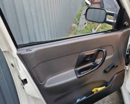 Белый Фольксваген Кадди, объемом двигателя 1.9 л и пробегом 320 тыс. км за 2300 $, фото 9 на Automoto.ua