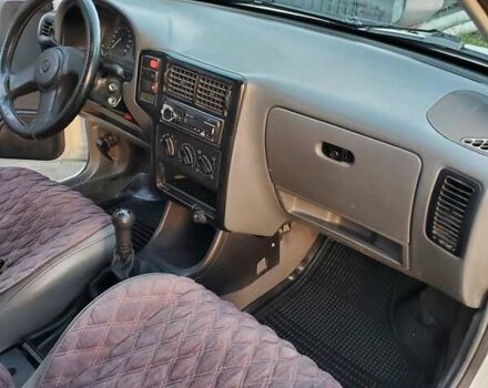 Белый Фольксваген Кадди, объемом двигателя 1.9 л и пробегом 320 тыс. км за 2300 $, фото 8 на Automoto.ua