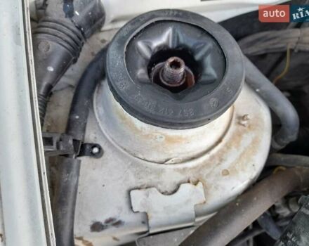 Білий Фольксваген Кадді, об'ємом двигуна 1.39 л та пробігом 210 тис. км за 1750 $, фото 12 на Automoto.ua