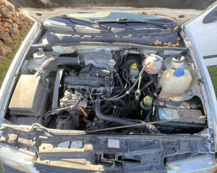 Белый Фольксваген Кадди, объемом двигателя 1.9 л и пробегом 70 тыс. км за 2350 $, фото 5 на Automoto.ua