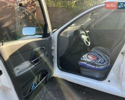 Білий Фольксваген Кадді, об'ємом двигуна 1.9 л та пробігом 100 тис. км за 1950 $, фото 6 на Automoto.ua