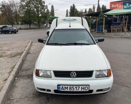 Белый Фольксваген Кадди, объемом двигателя 1.39 л и пробегом 350 тыс. км за 2100 $, фото 1 на Automoto.ua