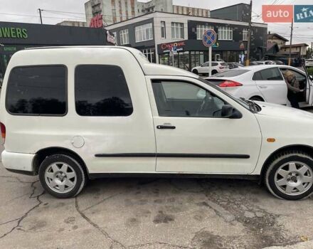 Белый Фольксваген Кадди, объемом двигателя 1.39 л и пробегом 350 тыс. км за 2100 $, фото 3 на Automoto.ua