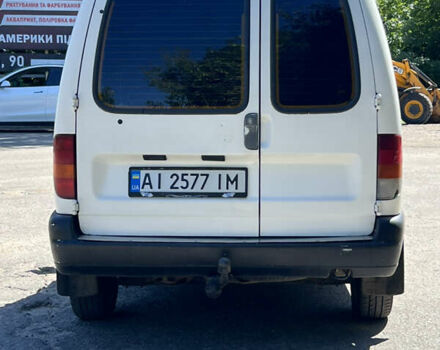 Белый Фольксваген Кадди, объемом двигателя 1.9 л и пробегом 212 тыс. км за 2400 $, фото 4 на Automoto.ua