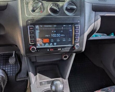 Белый Фольксваген Кадди, объемом двигателя 1.39 л и пробегом 358 тыс. км за 4800 $, фото 18 на Automoto.ua