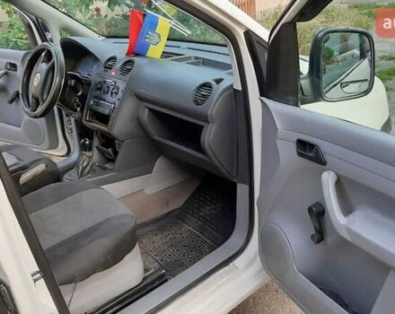 Белый Фольксваген Кадди, объемом двигателя 1.9 л и пробегом 400 тыс. км за 4800 $, фото 9 на Automoto.ua