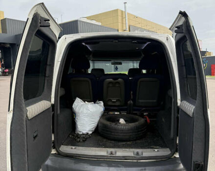 Белый Фольксваген Кадди, объемом двигателя 1.39 л и пробегом 420 тыс. км за 4700 $, фото 10 на Automoto.ua