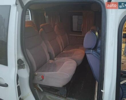 Белый Фольксваген Кадди, объемом двигателя 1.9 л и пробегом 420 тыс. км за 4000 $, фото 11 на Automoto.ua