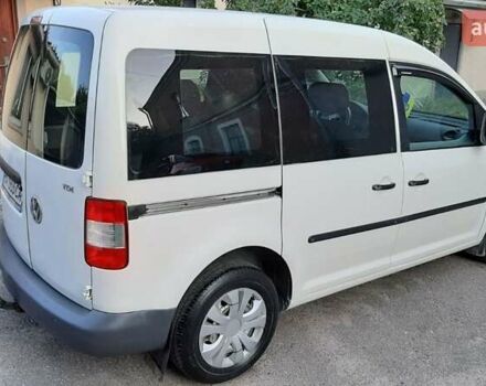 Белый Фольксваген Кадди, объемом двигателя 1.9 л и пробегом 400 тыс. км за 4800 $, фото 5 на Automoto.ua