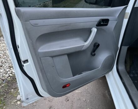 Белый Фольксваген Кадди, объемом двигателя 2 л и пробегом 436 тыс. км за 4450 $, фото 9 на Automoto.ua