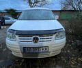 Белый Фольксваген Кадди, объемом двигателя 1.97 л и пробегом 399 тыс. км за 4000 $, фото 1 на Automoto.ua