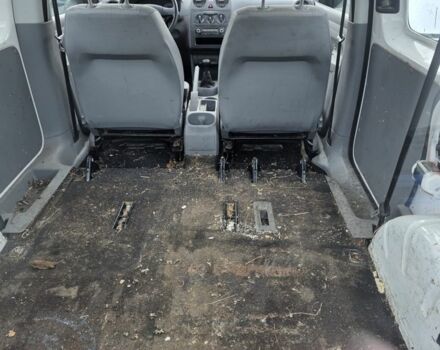 Белый Фольксваген Кадди, объемом двигателя 0 л и пробегом 240 тыс. км за 2558 $, фото 7 на Automoto.ua