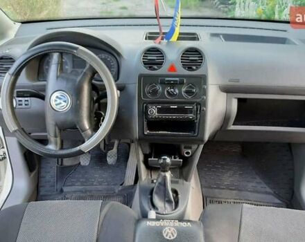 Белый Фольксваген Кадди, объемом двигателя 1.9 л и пробегом 400 тыс. км за 4800 $, фото 8 на Automoto.ua