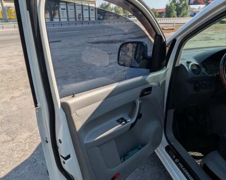 Белый Фольксваген Кадди, объемом двигателя 1.39 л и пробегом 358 тыс. км за 4800 $, фото 6 на Automoto.ua