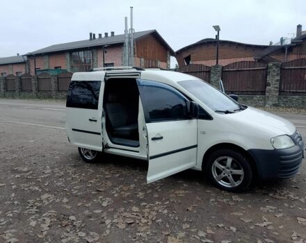 Белый Фольксваген Кадди, объемом двигателя 2 л и пробегом 324 тыс. км за 4999 $, фото 3 на Automoto.ua