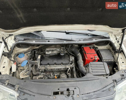 Белый Фольксваген Кадди, объемом двигателя 2 л и пробегом 234 тыс. км за 4550 $, фото 21 на Automoto.ua