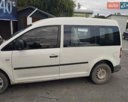 Белый Фольксваген Кадди, объемом двигателя 2 л и пробегом 280 тыс. км за 5200 $, фото 2 на Automoto.ua