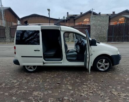 Белый Фольксваген Кадди, объемом двигателя 2 л и пробегом 324 тыс. км за 4999 $, фото 15 на Automoto.ua