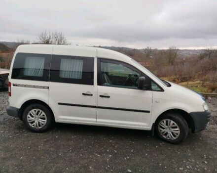 Белый Фольксваген Кадди, объемом двигателя 2 л и пробегом 230 тыс. км за 5200 $, фото 1 на Automoto.ua