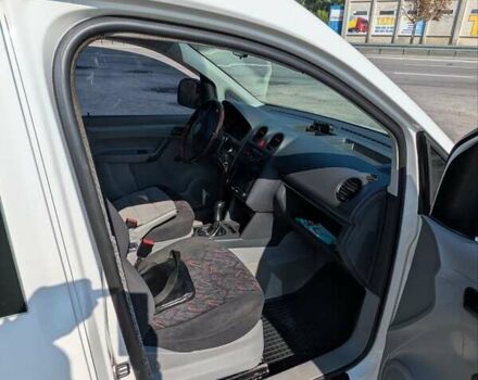 Белый Фольксваген Кадди, объемом двигателя 1.39 л и пробегом 358 тыс. км за 4800 $, фото 5 на Automoto.ua