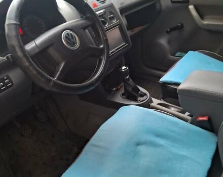 Белый Фольксваген Кадди, объемом двигателя 1.97 л и пробегом 382 тыс. км за 5000 $, фото 6 на Automoto.ua