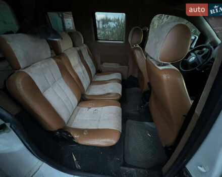 Белый Фольксваген Кадди, объемом двигателя 1.97 л и пробегом 399 тыс. км за 4000 $, фото 5 на Automoto.ua