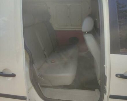 Белый Фольксваген Кадди, объемом двигателя 2 л и пробегом 300 тыс. км за 4300 $, фото 10 на Automoto.ua