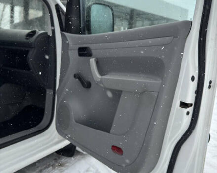 Білий Фольксваген Кадді, об'ємом двигуна 2 л та пробігом 385 тис. км за 4700 $, фото 23 на Automoto.ua