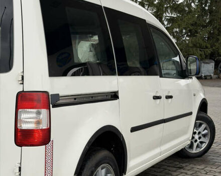 Белый Фольксваген Кадди, объемом двигателя 2 л и пробегом 234 тыс. км за 4550 $, фото 11 на Automoto.ua